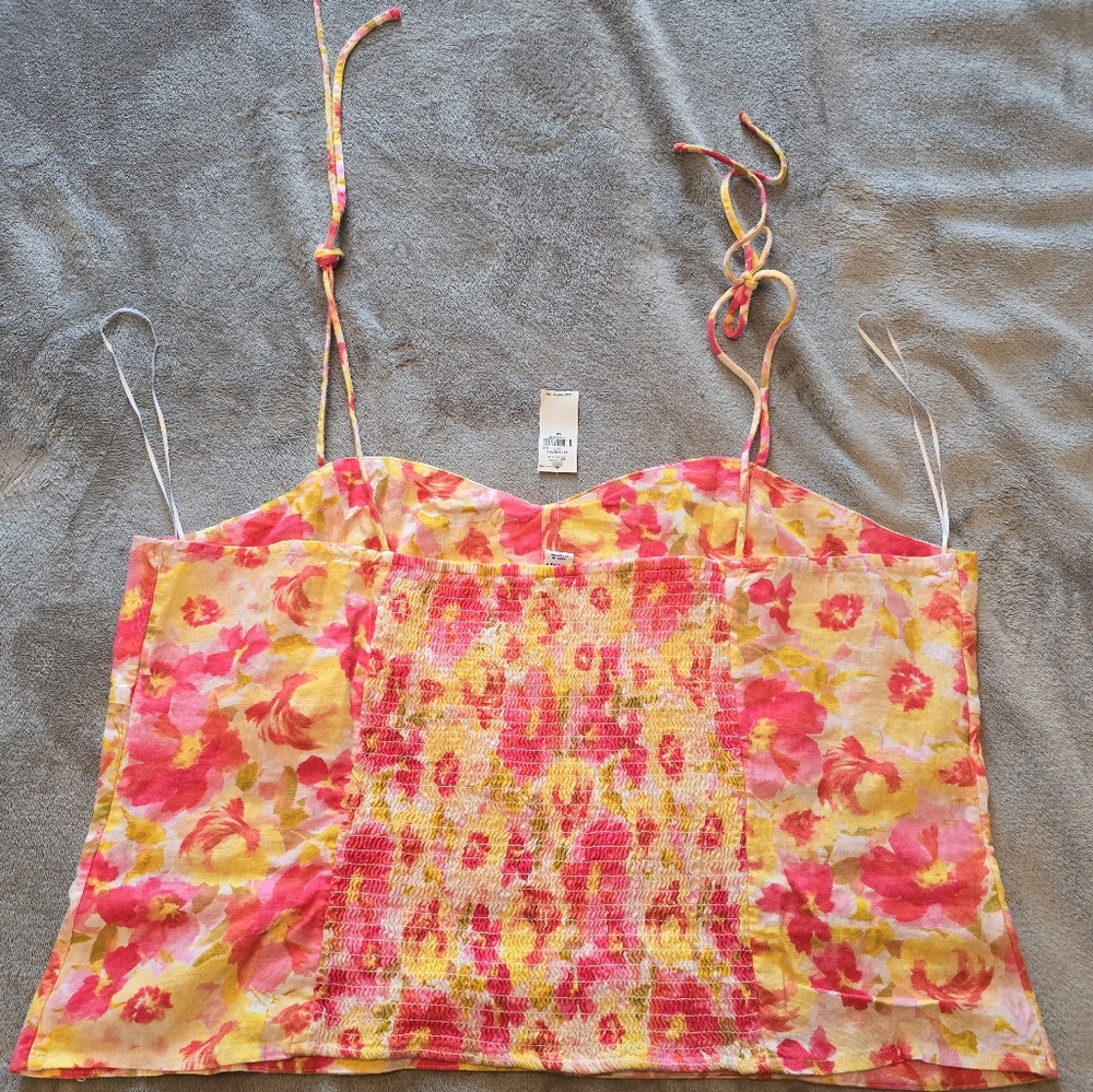 Fitted Linen-Blend Crop Top - Picture 4 of 7
